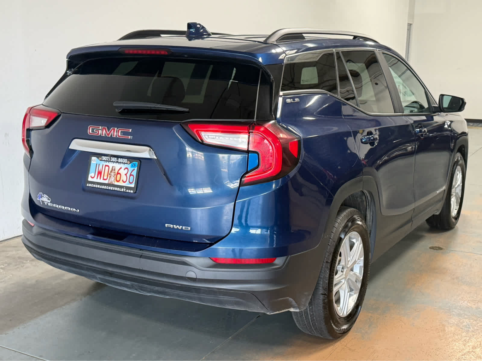 Used 2022 GMC Terrain SLE w/ Driver Convenience Package AWD/4WD image 7