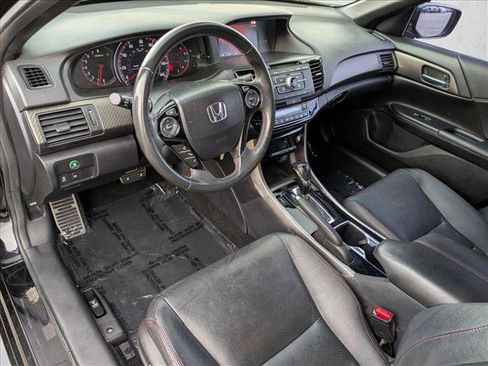 Used 2017 Honda Accord Sport Special Edition image 11