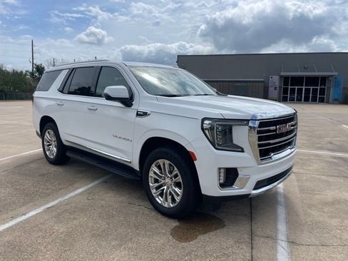 Used 2022 GMC Yukon SLT w/ SLT Luxury Package RWD image 3