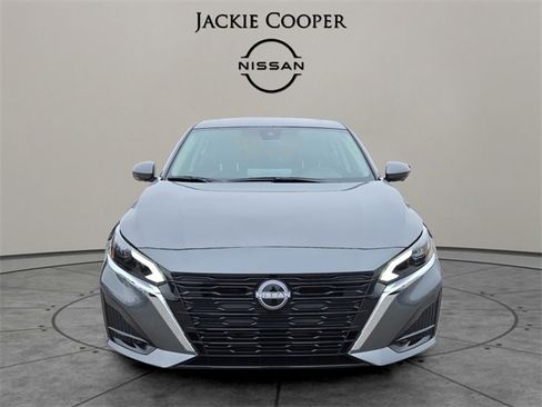 New 2025 Nissan Altima 2.5 SL image 8