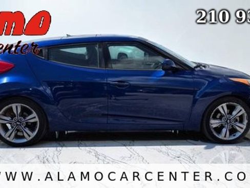 Used 2016 Hyundai Veloster w/ Option Group 02 FWD image 6
