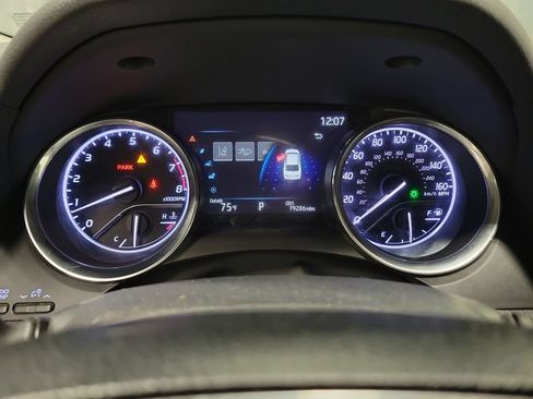 Used 2020 Toyota Camry SE AWD/4WD image 24