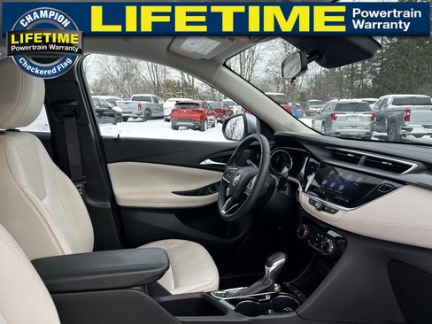 Used 2023 Buick Encore GX Preferred w/ Cold Weather Comfort Package image 34