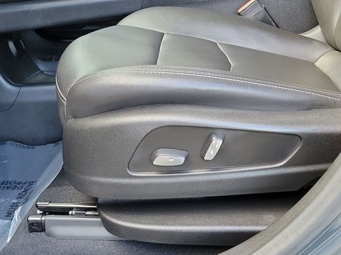 Used 2021 Cadillac XT5 Luxury image 23