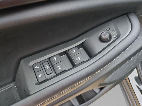 New 2025 Jeep Grand Cherokee Laredo X image 13