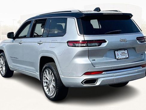 Used 2022 Jeep Grand Cherokee L Summit w/ Luxury Tech Group V image 4