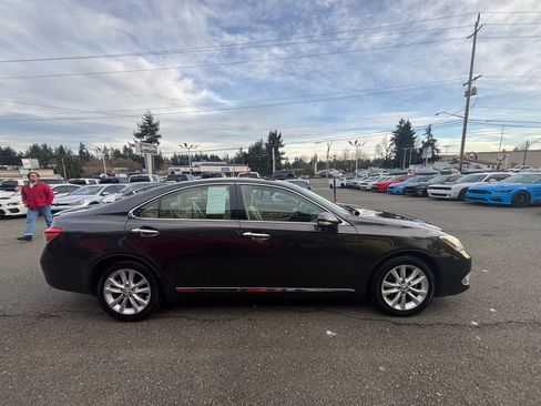 Used 2011 Lexus ES 350 image 2