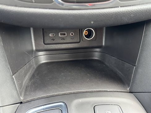 Used 2024 Chevrolet Equinox LT image 25