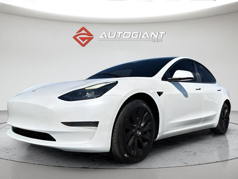 Used 2023 Tesla Model 3 Standard Range RWD image 14