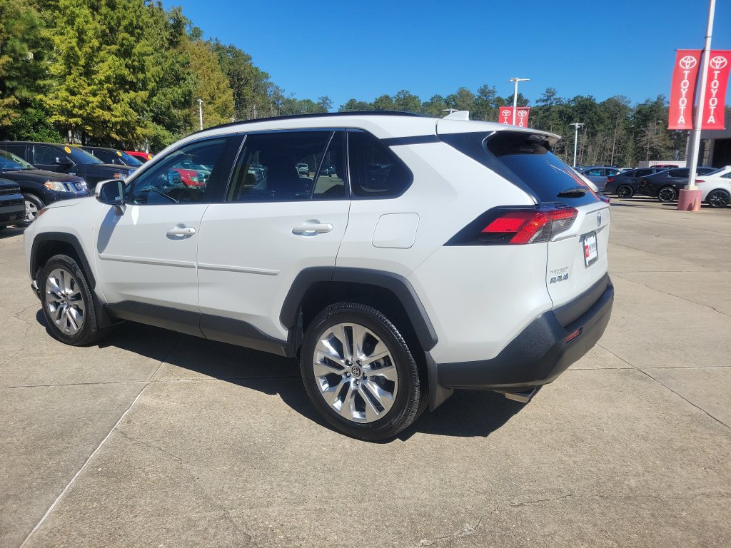 Used 2024 Toyota RAV4 XLE Premium FWD image 3