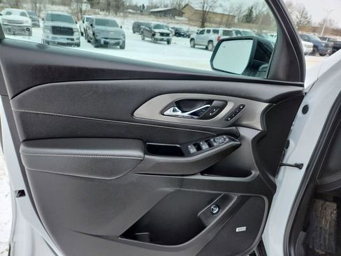 Certified 2023 Chevrolet Traverse Premier w/ Redline Edition image 23