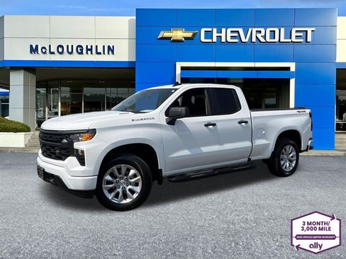 Used 2025 Chevrolet Silverado 1500 Custom AWD/4WD image 1