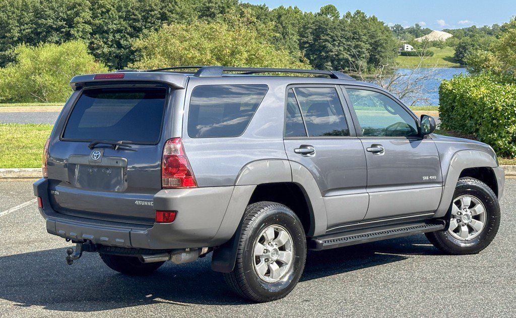 Used 2003 Toyota 4Runner SR5 w/ 4Runner Convenience Pkg AWD/4WD image 13
