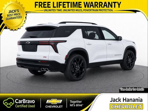 Used 2025 Chevrolet Traverse RS FWD image 5
