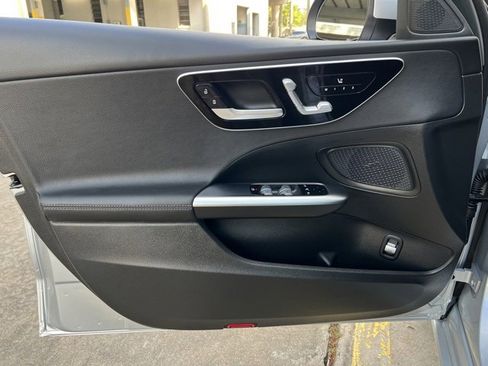 Used 2023 Mercedes-Benz C 300 4MATIC Sedan image 18