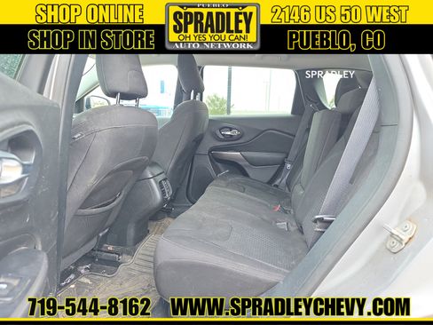 Used 2020 Jeep Cherokee Latitude image 5