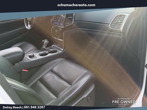 Used 2020 Jeep Grand Cherokee Limited AWD/4WD image 18