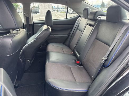 Used 2017 Toyota Corolla SE image 11