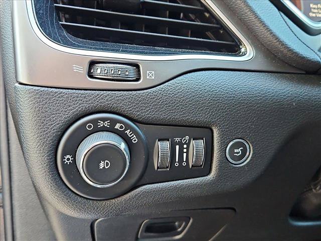 Used 2019 Jeep Cherokee Limited w/ Luxury Group AWD/4WD image 21