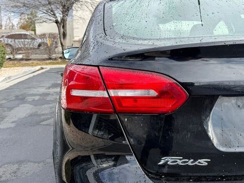 Used 2018 Ford Focus SE image 33