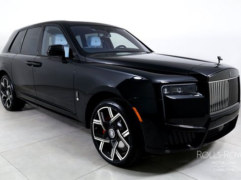 New 2027 Rolls-Royce Cullinan Black Badge AWD/4WD image 6