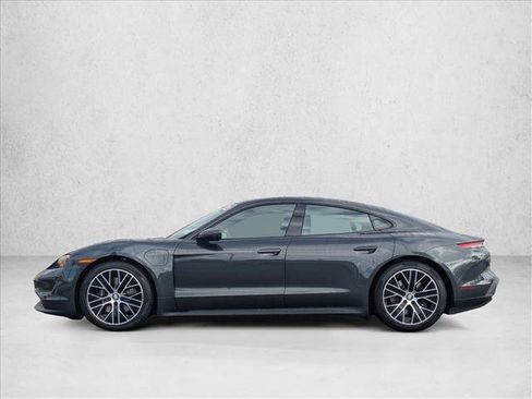 Used 2023 Porsche Taycan image 2