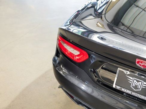 Used 2013 SRT Viper GTS w/ GTS Laguna Interior Pkg image 19