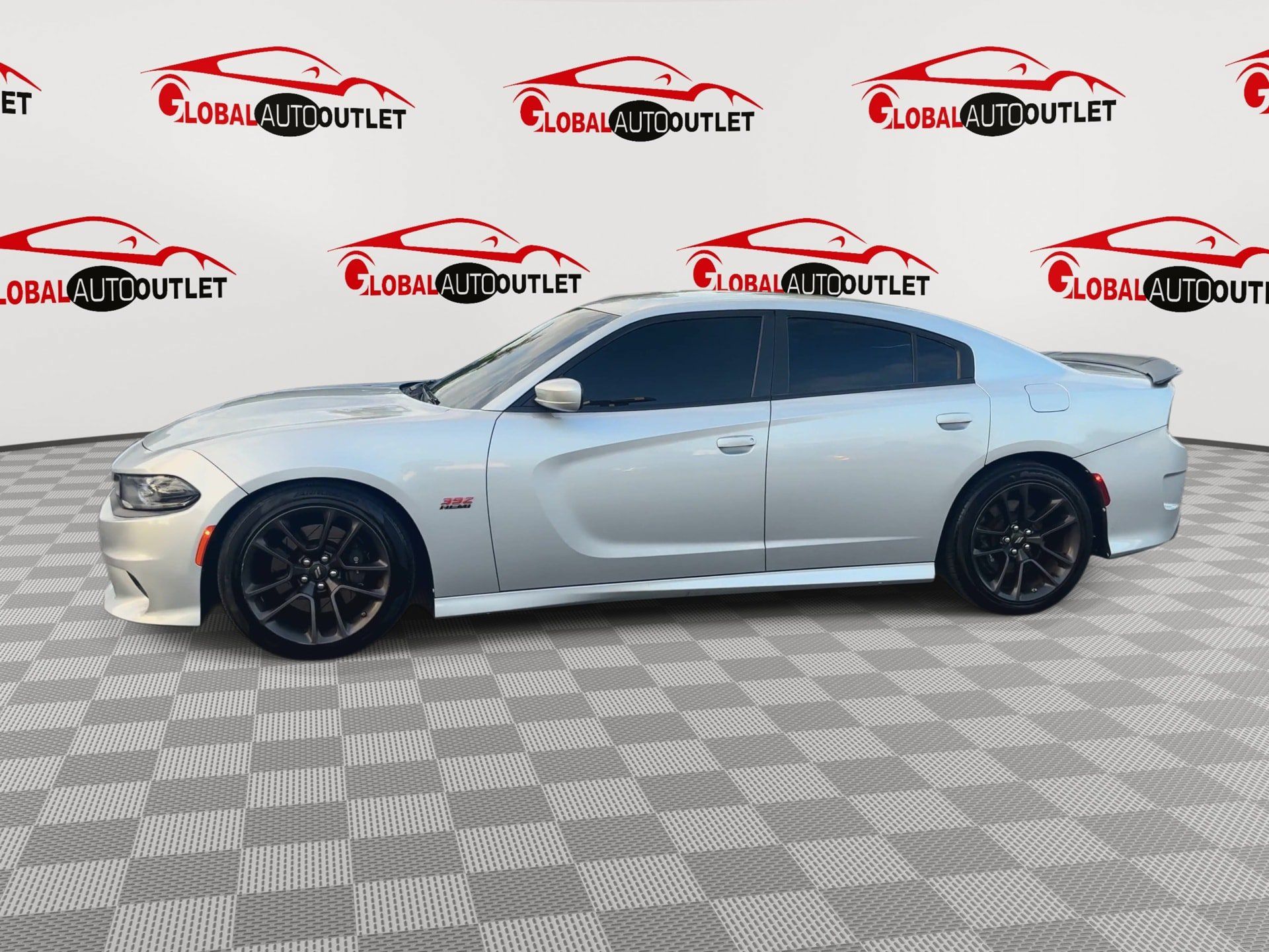 Used 2020 Dodge Charger Scat Pack RWD image 5