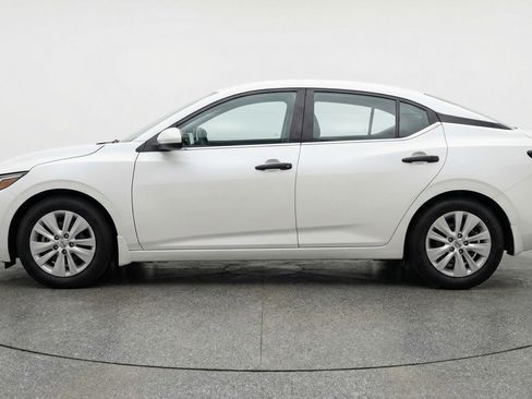 Used 2025 Nissan Sentra S image 5