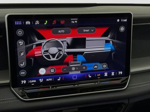 New 2026 Volkswagen Tiguan SE FWD image 18