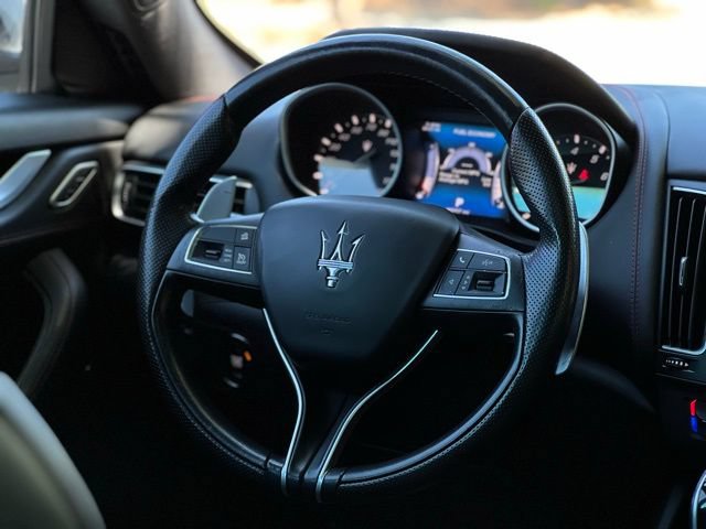 Used 2017 Maserati Levante S AWD/4WD image 29