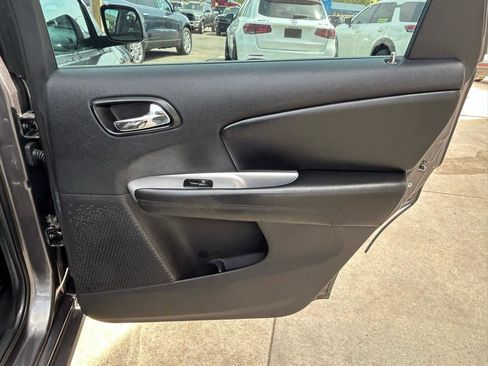 Used 2015 Dodge Journey FWD image 15