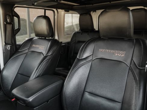 Used 2022 Jeep Wrangler Unlimited Rubicon w/ Xtreme Recon 35" Tire Package image 22