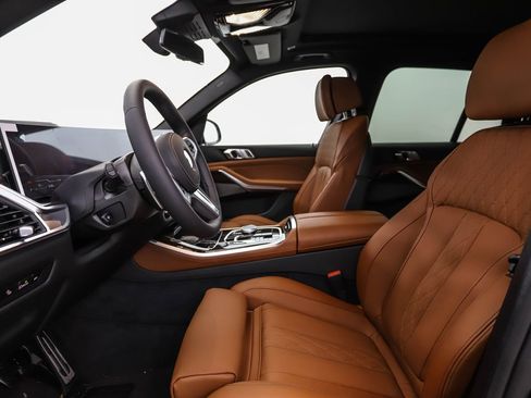 New 2026 BMW X5 xDrive40i w/ M Sport Package image 11