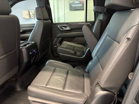 Used 2023 Chevrolet Suburban Z71 AWD/4WD image 19