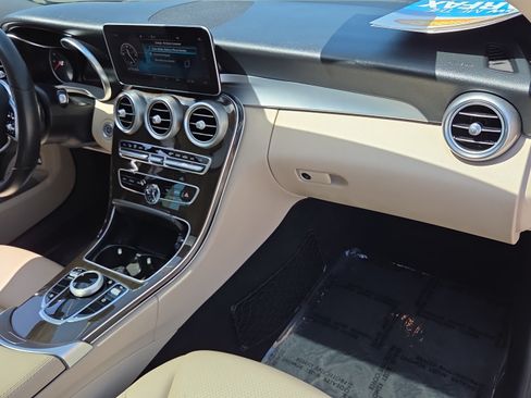 Used 2019 Mercedes-Benz C 300 Sedan image 16