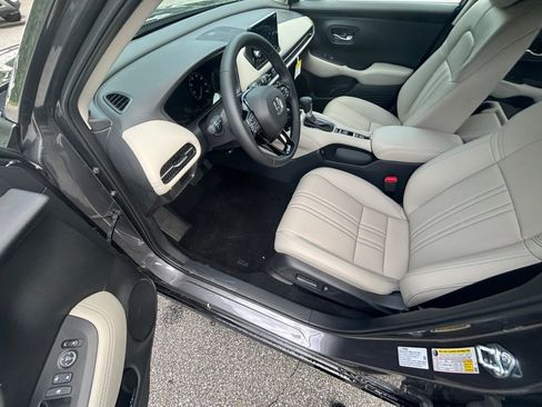Certified 2025 Honda HR-V EX-L image 30