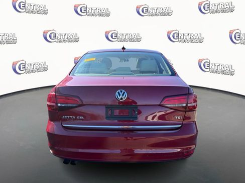 Used 2017 Volkswagen Jetta SEL image 6