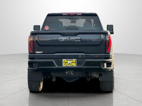 Used 2024 GMC Sierra 2500 AT4X image 5