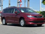 Used 2021 Chrysler Voyager Lxi image 2