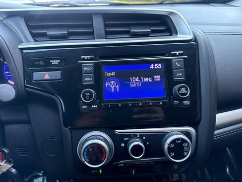 Used 2018 Honda Fit LX image 25