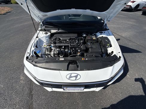 New 2026 Hyundai Elantra Sport FWD image 27