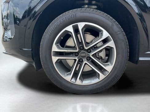 Used 2025 Audi Q5 Premium w/ 19" Wheel Package AWD/4WD image 25