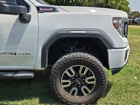 Used 2020 GMC Sierra 2500 AT4 AWD/4WD image 8