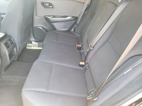 Used 2023 Nissan Rogue S AWD/4WD image 8