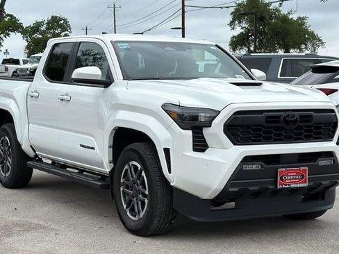 Certified 2024 Toyota Tacoma TRD Sport RWD image 3