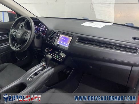 Used 2018 Honda HR-V EX image 20