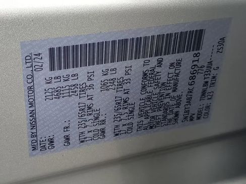 Used 2024 Nissan Rogue S image 47