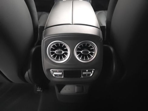 Used 2025 Mercedes-Benz G 550 image 29
