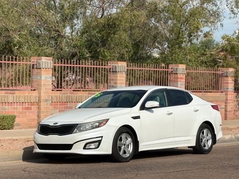 Used 2015 Kia Optima LX FWD image 1